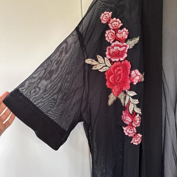 Black sheer mesh kimono robe cover up with embroidered Flowers fairy goth hippie - Picture 4 of 6